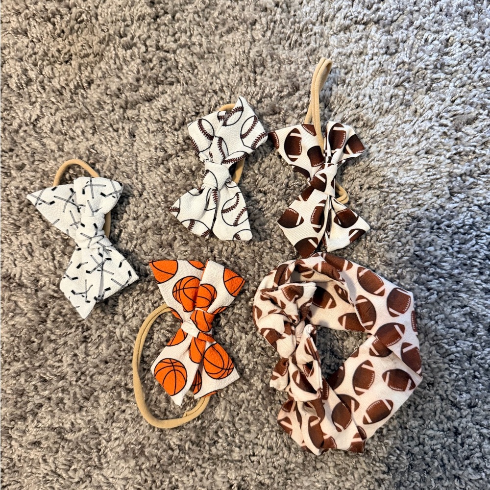 Sports Print Bow Hair Accessories Set - White, Orange, Brown